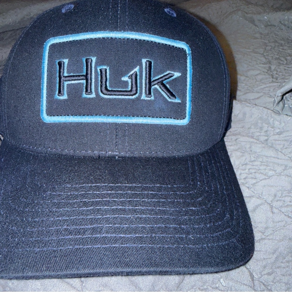 Huk Navy and Black Fishing Cap